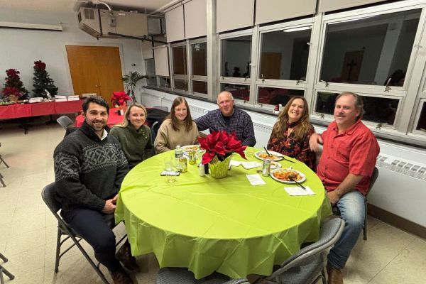kofc-christmasparty6-12-6-253DA82C41-2236-71C8-955A-1DF63EFD3959.jpg