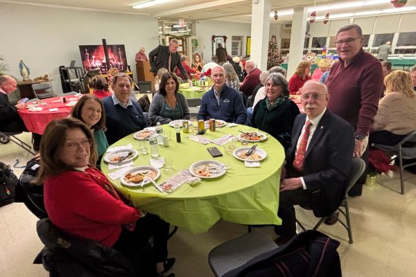 kofc-christmasparty7-12-6-25E0AD85FB-A36F-E8DC-53A7-FCFB465E6746.jpg